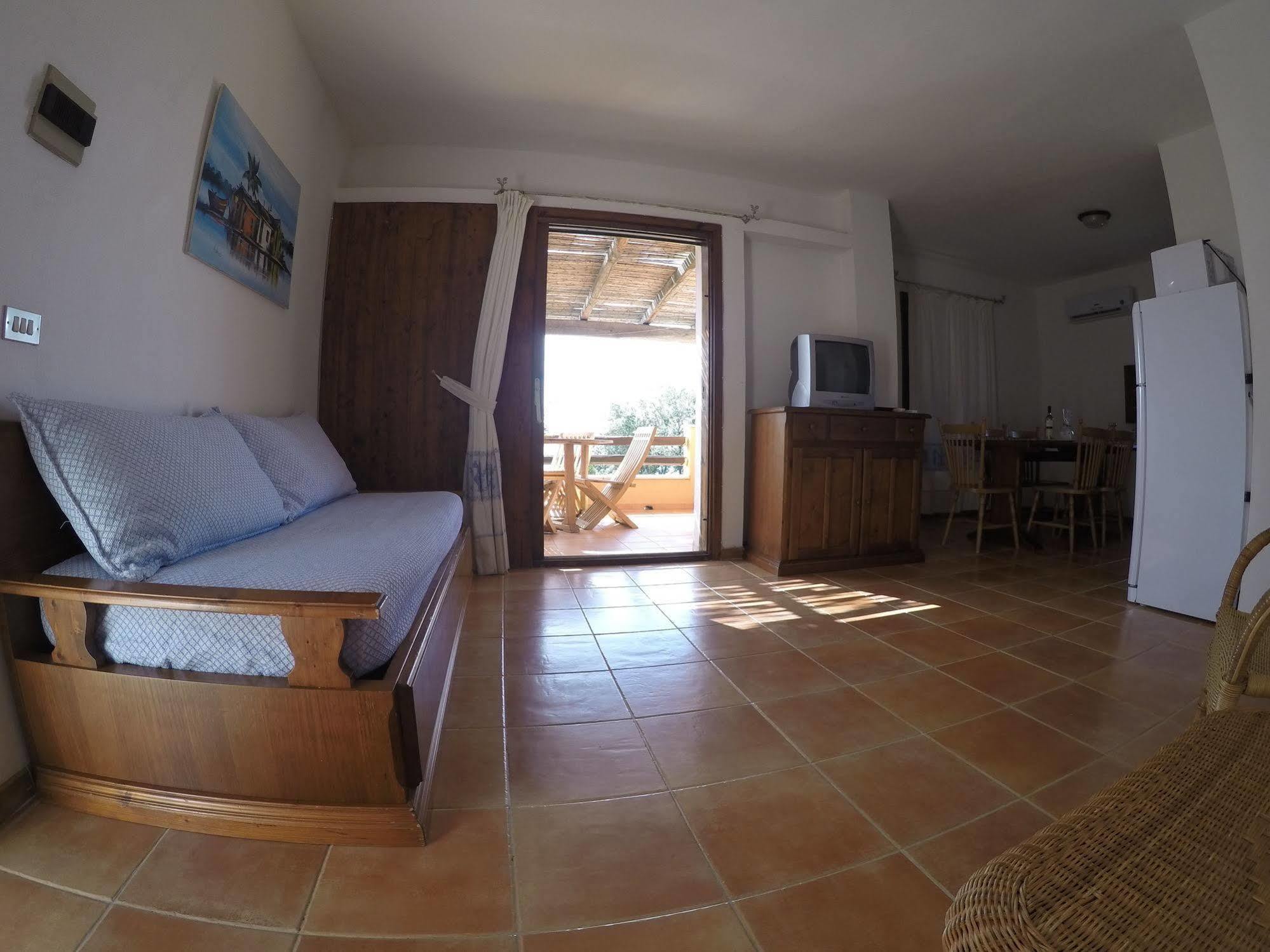 Residence Spiaggia Bianca Golfo Aranci Zewnętrze zdjęcie