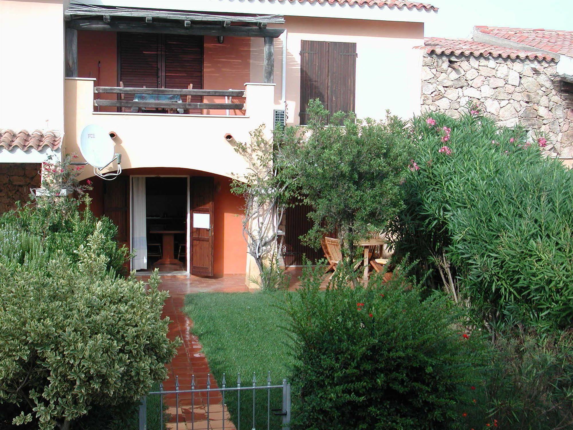Residence Spiaggia Bianca Golfo Aranci Zewnętrze zdjęcie